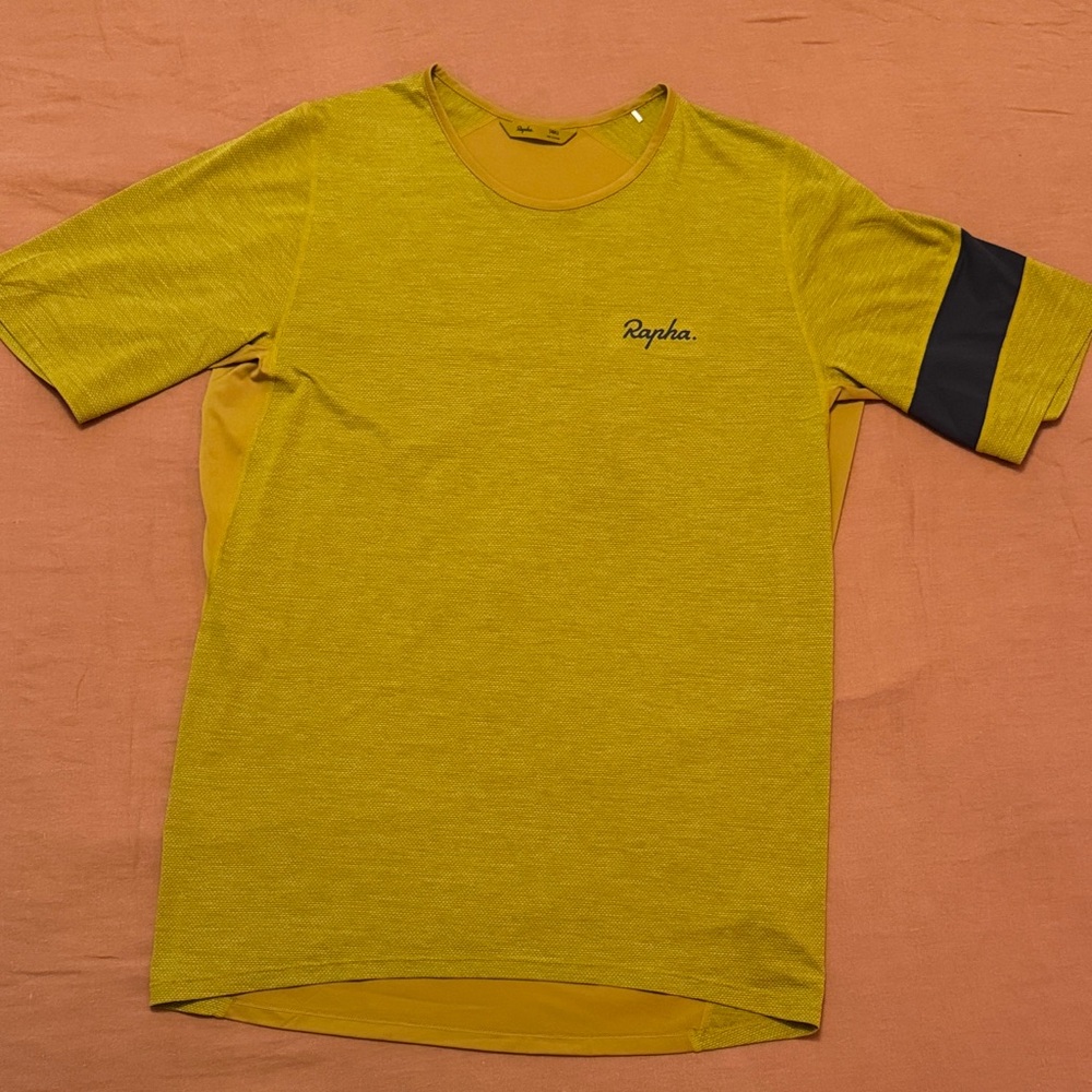 Rapha Trail Lightweight Short Sleeve Tee Yellow Men’s Small